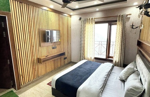 Smanora Range Hôtel | Hotel UK palace Nainital Mountain View