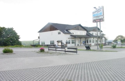 Friesdorf Maison | Hotel und Gasthaus Rammelburg-Blick