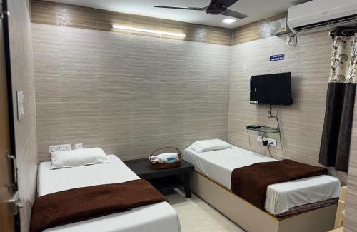 Rajahmundry Hôtel | HOTEL VALLABHA RESiDENCY
