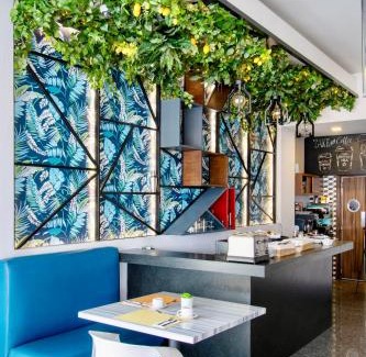 Zona Minerva Hôtel | Hotel Velvet Plaza