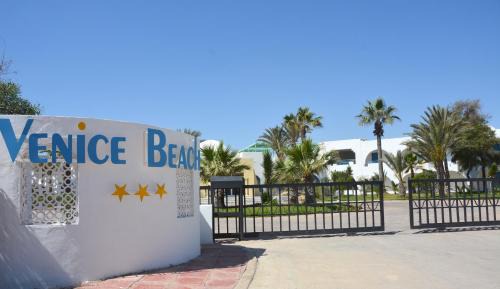 Triffa Hôtel | Hotel Venice Beach- Families and Couples Only