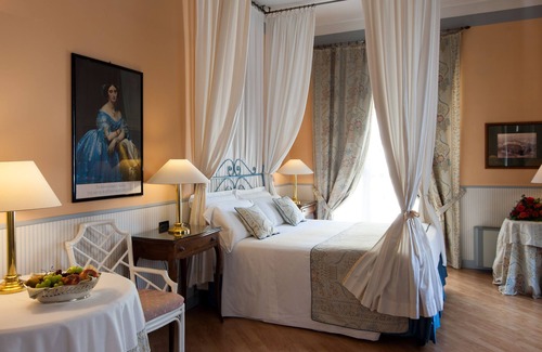 Historic Centre Hôtel | Hotel Victoria & Iside Spa