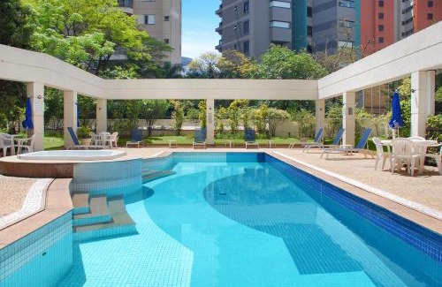 Vila Olimpia Appartement | Hotel Vila Olimpia Kitchen Pool Gym