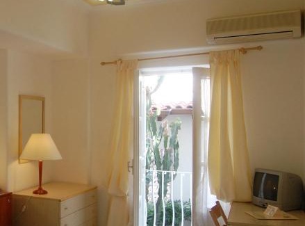 Lipari Historic Centre Hôtel | Hotel Villa Augustus