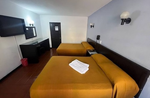 Morelia Appartement | Hotel Villa Capri, 2 double beds 4 Guests