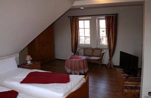 Celle Hôtel | Hotel Village