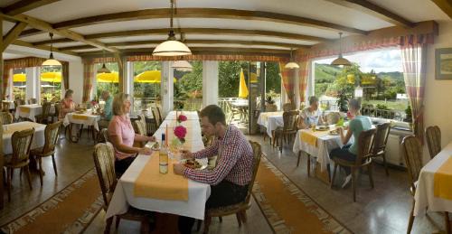 Burg Hôtel | Hotel Weinhaus Moselblick
