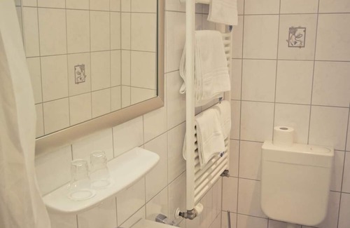 Leiwen Hôtel | Hotel Weinhaus Weis