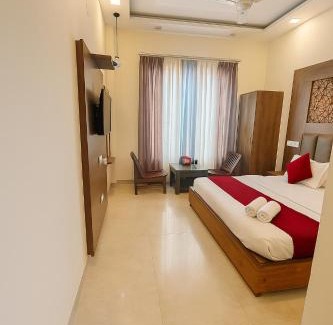 Chandigarh Hôtel | Hotel Woodlark ! Affordable luxury stay in Chandigarh Tricity ! Tourist Choice