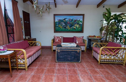 Managua Hôtel | Hotel y Desayuno Colibri