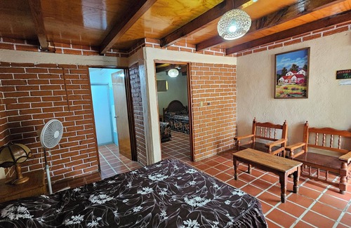 Tangancicuaro de Arista Hôtel | Hotel y Cabañas Manolo