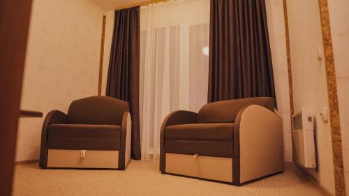 Chernivtsi Region Maison | Hotel Yacht Club Mayak