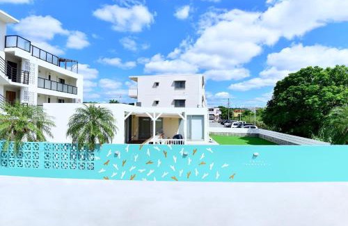 Yabu Maison | Hotel Yanbarinia