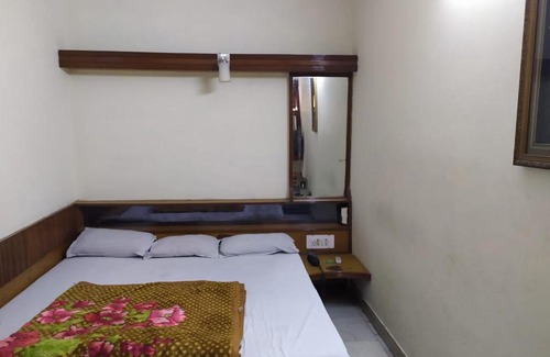 Paharganj Maison | Hotel Yes Please Lodge