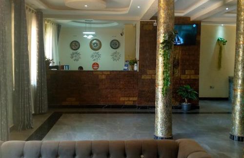 Jinja Hôtel | HOTEL ZEPTAN