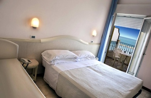 Viserbella Hôtel | Hotel Zeus