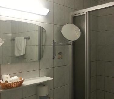 Juns Hôtel | Hotel zum grünen Tor
