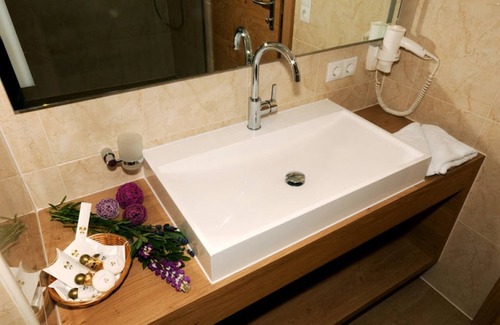 Juns Hôtel | Hotel zum grünen Tor