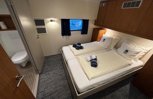 Amsterdam City Centre Hôtel | Hotelboat Iris