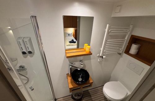 Amsterdam City Centre Hôtel | Hotelboat Iris