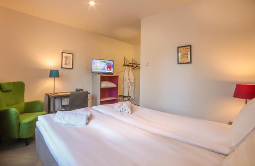 Kurikka Hôtel | Hotelli HiljaHelena