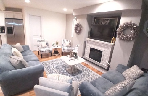 Mastic Maison | Hottub, ⛳️, htd pool,Basketball, volleyball .