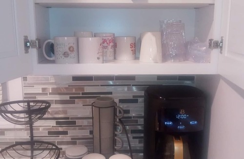 Mastic Maison | Hottub, ⛳️, htd pool,Basketball, volleyball .