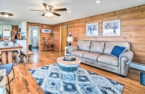 Prudenville Maison | Houghton Lake Cottage with New Private Deck!