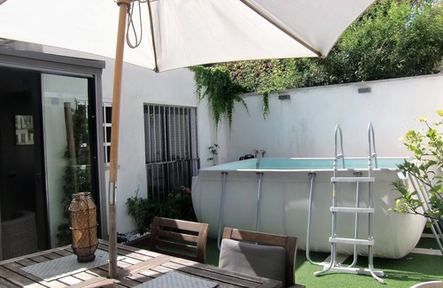 L'Hospitalet de Llobregat Maison | House with pool, garden and well connected