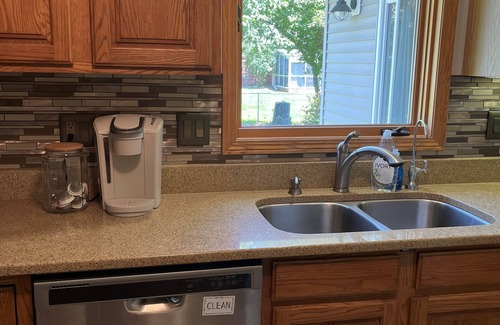 University Heights Maison | House 1/2 miles to Kinnick Stadium in University Heights