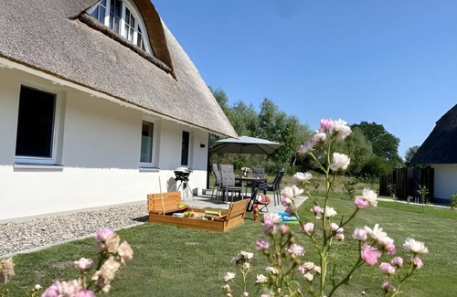 Am Salzhaff Maison | House 14 "Lotta" - Holiday home with sauna and fireplace
