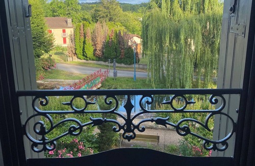 Agonac Maison | HOUSE 1676, IN THE HEART OF THE GREEN PERIGORD