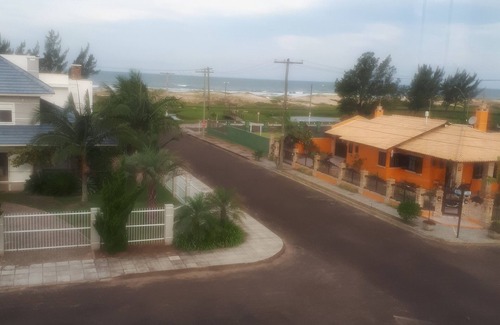 Capao Novo Maison | Maison 2 chambres, 1 pâté de maisons de la mer, Village Capão Novo