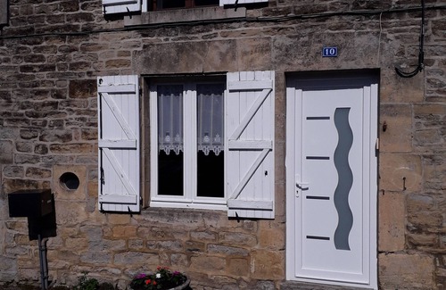 Le Chatelet-sur-Sormonne Cottage | MAISON 2 à 6 PERSONNES '