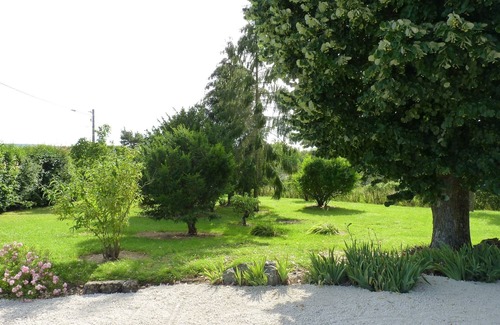Bar-sur-Aube Maison | Maison 2 à 6 personnes dans trés beau parc avec Piscine privée et chauffée
