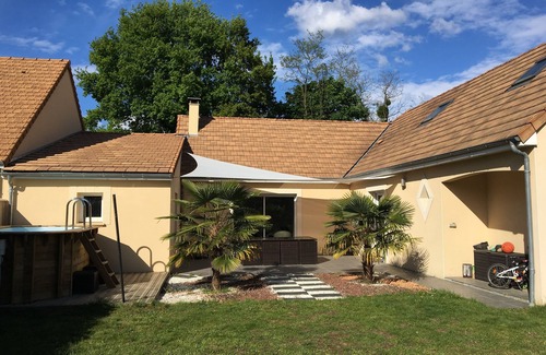 Monce-en-Belin Maison | Maison à 5 min du Circuit