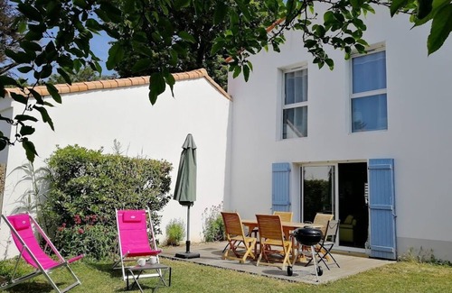 Olonne-sur-Mer Maison | La côte vitaminée : plage de Sauveterre, piscine et forêt