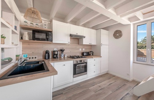 La Plaine-sur-Mer Chalet De Ski | Maison à 50m de la mer- 4 adultes/2enfants