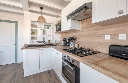 La Plaine-sur-Mer Chalet De Ski | Maison à 50m de la mer- 4 adultes/2enfants