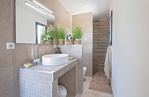 Sauteyrargues Maison | House at the foot of the Pic Saint Loup with swimming pool