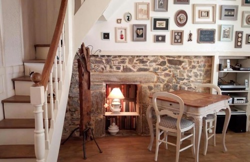 Montaubert - Rille - Saint-Sulpice Maison | House at the foot of the castle of Fougeres