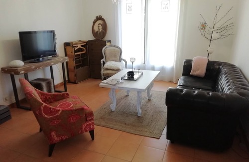Robion Maison | Maison au pied du Luberon, à 5 minutes du centre ville.