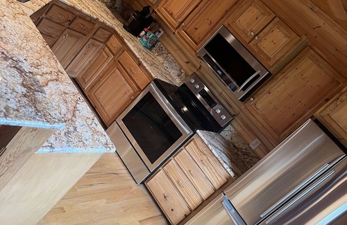 Jefferson Maison | House/Boat house on the river! Boat lift and boat ramp, sun deck, ice machine