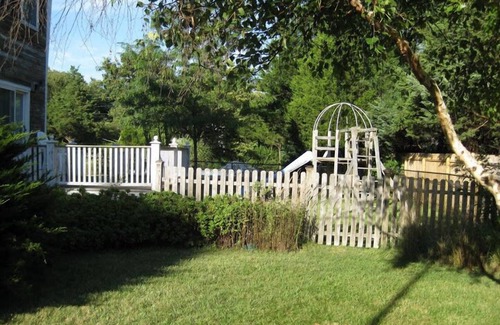 East Marion Maison | Maison près de la baie avec grande piscine creusée, à quelques pas de la plage