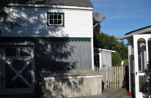 East Marion Maison | Maison près de la baie avec grande piscine creusée, à quelques pas de la plage