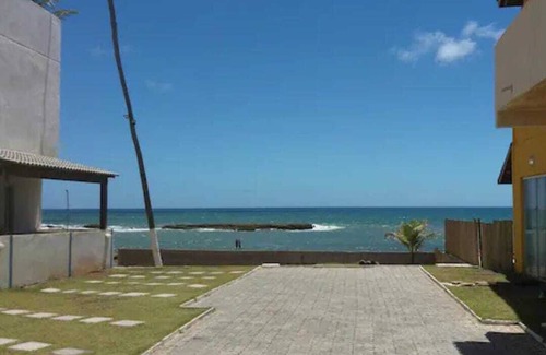 Arembepe Appartement | House by the beach