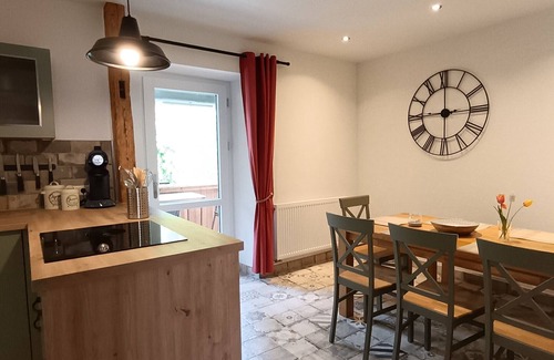 Sulzburg Appartement | House by the stream