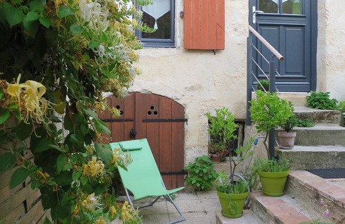 Mamers Cottage | Maison classée "4 épis" avec jardinet. Charme & Calme. Quartier historique