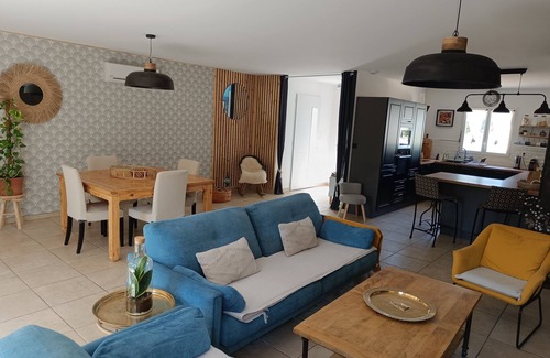 Labastide-de-Virac Maison | House close to activities and tourist sites