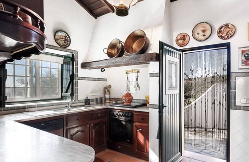 Montargil Cottage | Maison Campagne avec vue sur le barrage, avec piscine, pelouse, barbecue, véranda